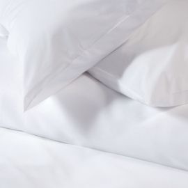 V130 70/30 Cotton Rich Plain Flat Sheet