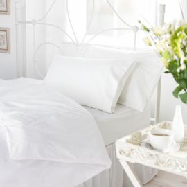 V144 Polycotton Plain Fitted Sheet
