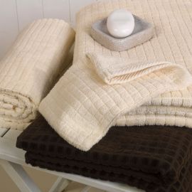 V550 Mosaic Design 100% Cotton Coloured Face Mitt